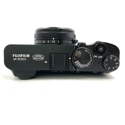 【全額返金保証】【最速発送】FUJIFILM コンパクトデジタルカメラ X100VI ブラック 超美品 動作確認済