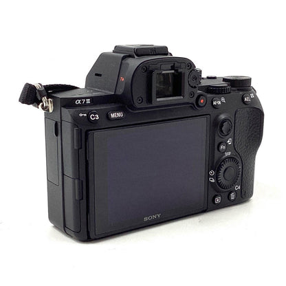 【全額返金保証】【最速発送】Sony デジタル一眼 α7 III ILCE-7M3 ボディ ブラック 動作確認済