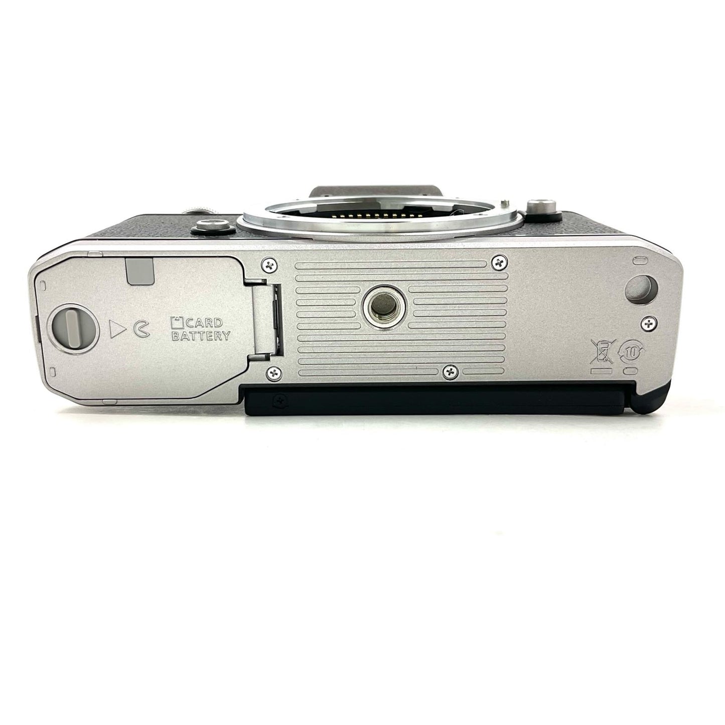 【全額返金保証】【最速発送】Nikon デジタル一眼 Z fc 16-50 VR レンズキット シルバー 美品 動作確認済