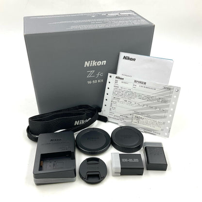 【全額返金保証】【最速発送】Nikon デジタル一眼 Z fc 16-50 VR レンズキット シルバー 美品 動作確認済
