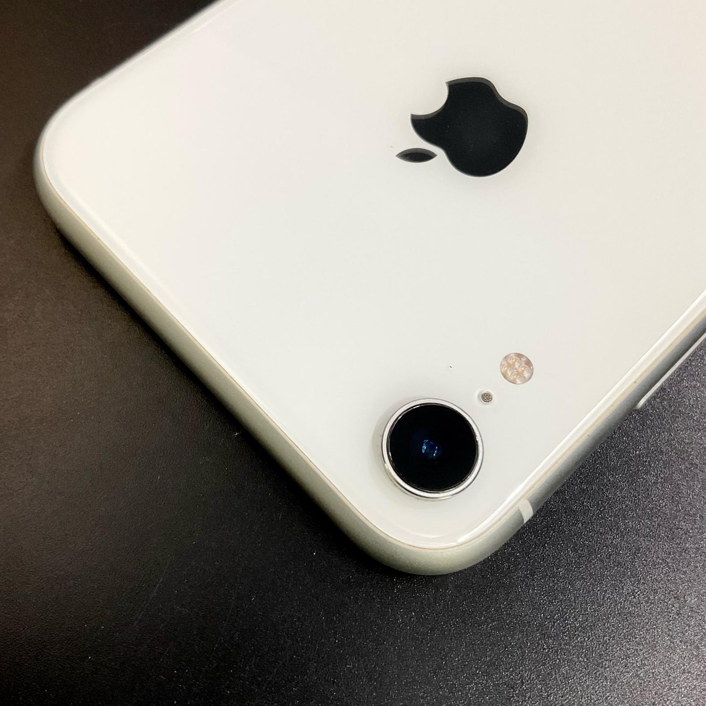 【全額返金保証】【最速発送】Apple iPhone iPhone XR 64GB ホワイト SIMフリー 白ロム 動作確認済 77%