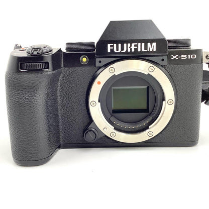 【全額返金保証】【最速発送】FUJIFILM デジタル一眼 X-S10 ボディ ブラック 動作確認済