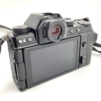【全額返金保証】【最速発送】FUJIFILM デジタル一眼 X-S10 ボディ ブラック 動作確認済