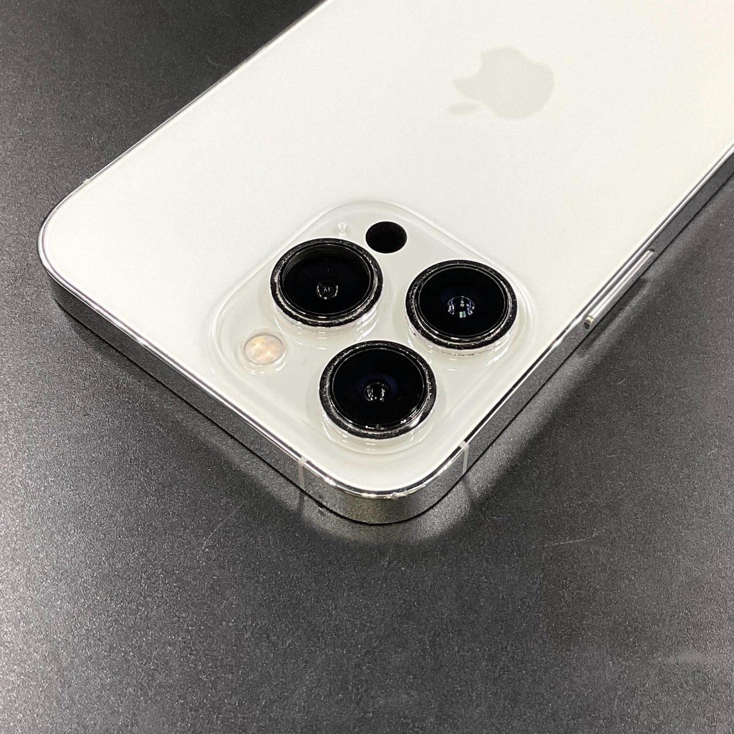 【全額返金保証】【最速発送】Apple iPhone iPhone 13 Pro 128GB シルバー Softbank SIMフリー 動作確認済 74%