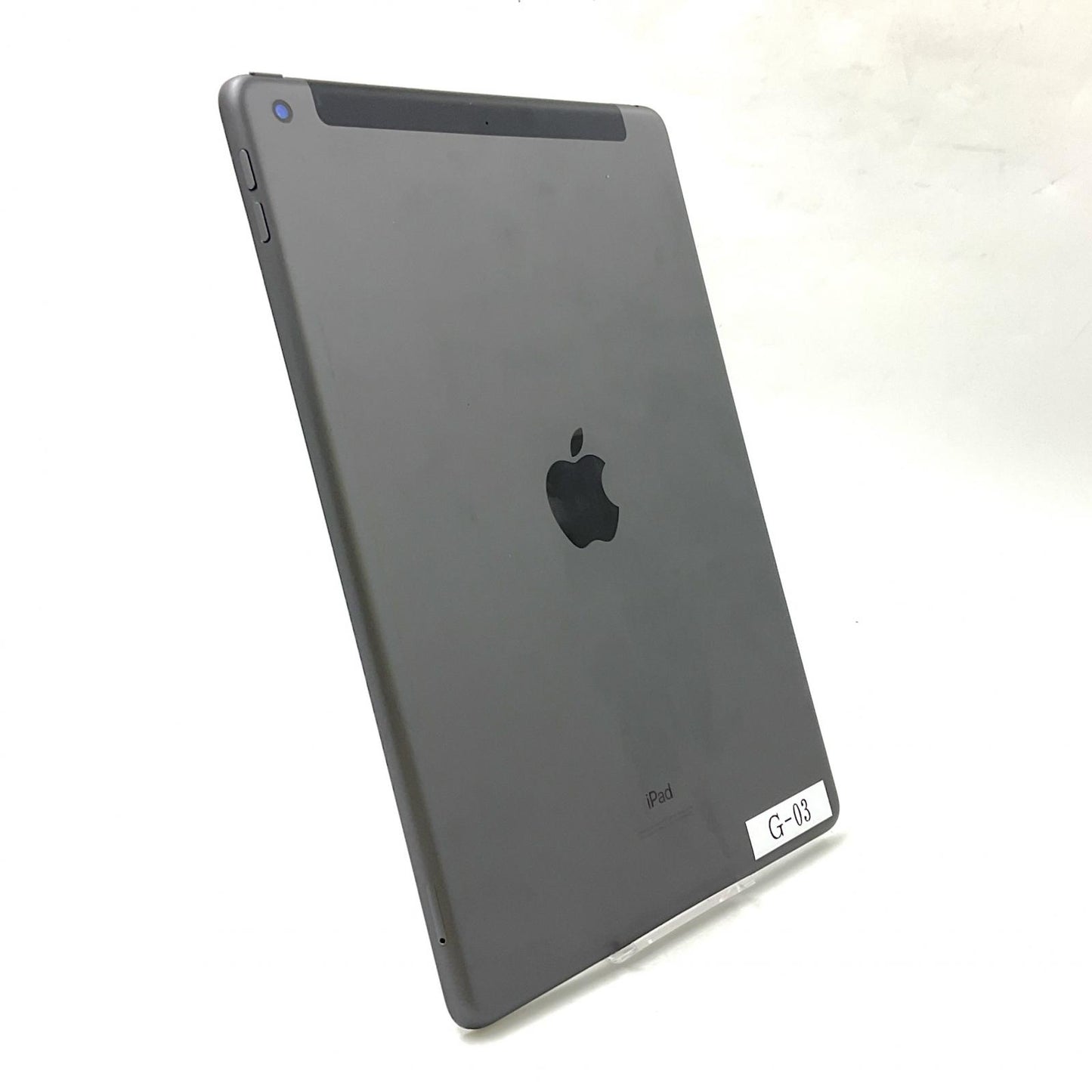 【最速発送】Apple iPad iPad 第7世代 32GB スペースグレイ WiFi+Cellular au 白ロム【難有】