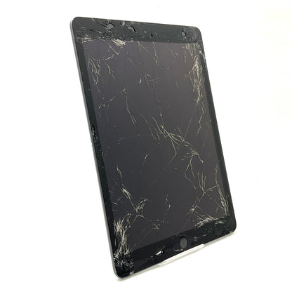 【最速発送】Apple iPad iPad 第7世代 32GB スペースグレイ WiFi+Cellular au 白ロム【難有】