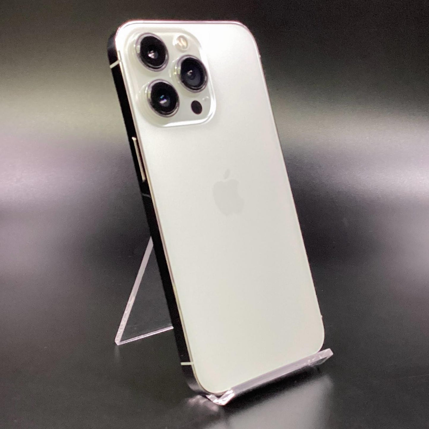 【全額返金保証】【最速発送】Apple iPhone iPhone 13 Pro 256GB シルバー docomo 白ロム 動作確認済 80%