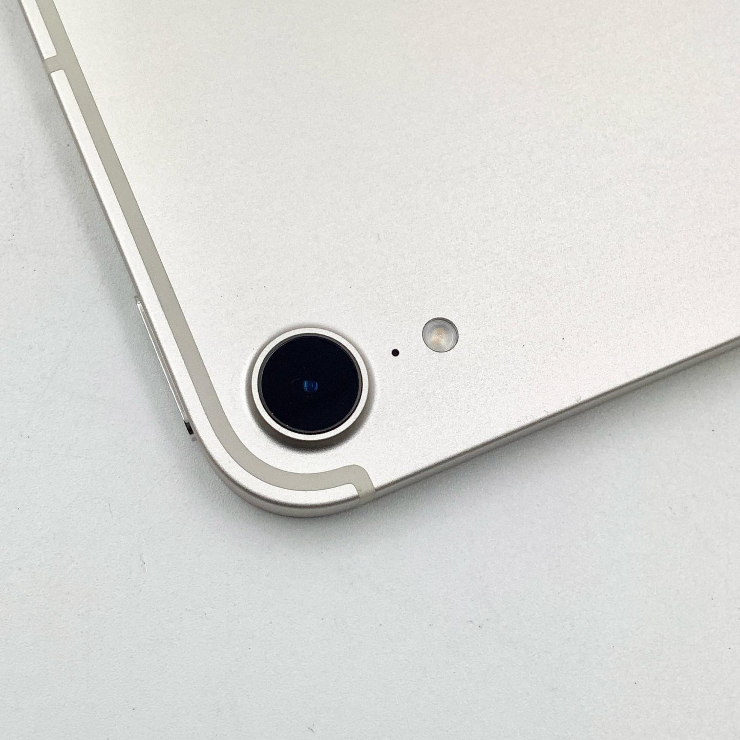 【全額返金保証】【最速発送】Apple iPad mini (A17 Pro) 8.3インチ 128GB スターライト WiFi+Cellular docomo SIMフリー 超美品 動作確認済