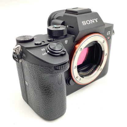 【全額返金保証】【最速発送】Sony デジタル一眼 α7R III ILCE-7RM3 ボディ ブラック 美品 動作確認済