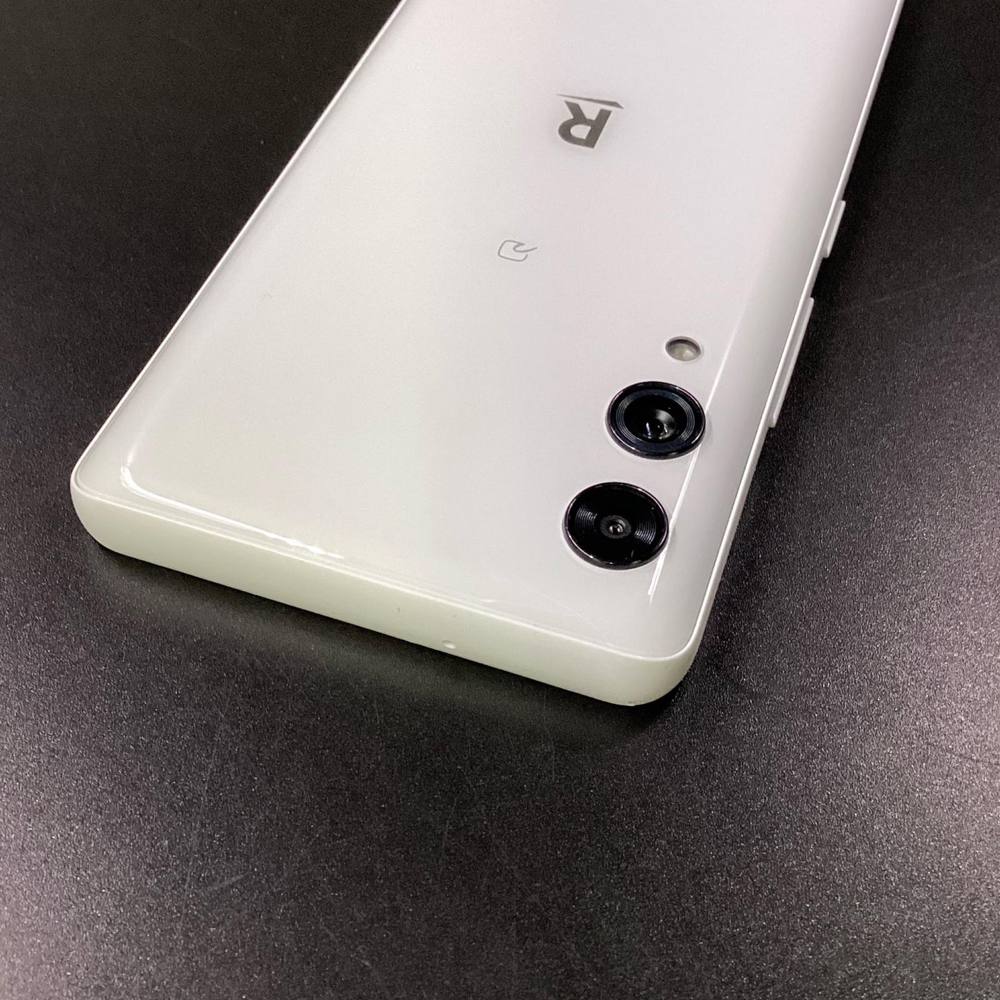 【全額返金保証】【最速発送】楽天モバイル Rakuten Hand 5G 128GB ホワイト 楽天モバイル P780 白ロム 動作確認済