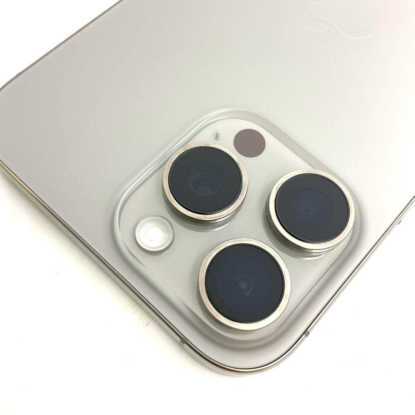 【全額返金保証】【最速発送】Apple iPhone iPhone 16 Pro Max 256GB ナチュラルチタニウム SIMフリー 美品 動作確認済 100%