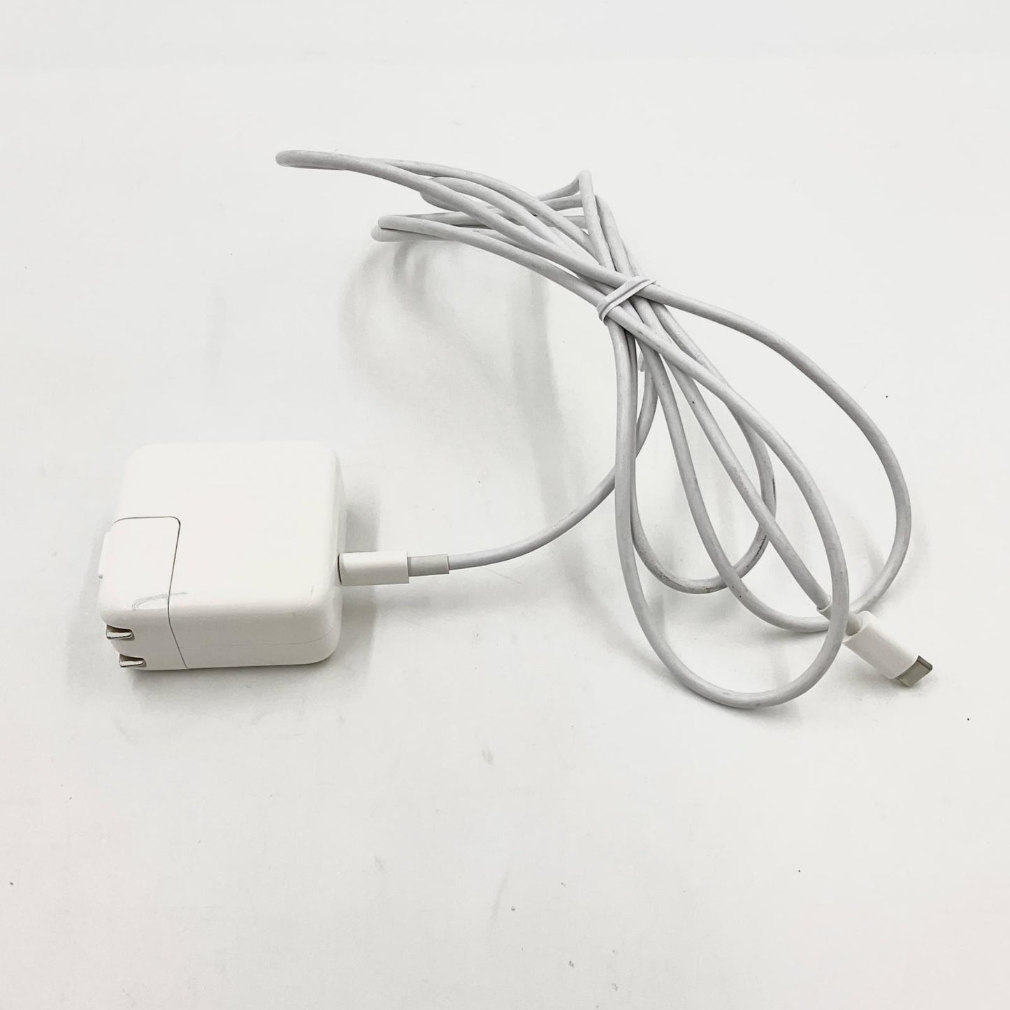 【全額返金保証】【最速発送】Apple MacBook Air 13.3インチ 2020 M1 8コア 8GB SSD 256GB スペースグレイ 94% 動作確認済