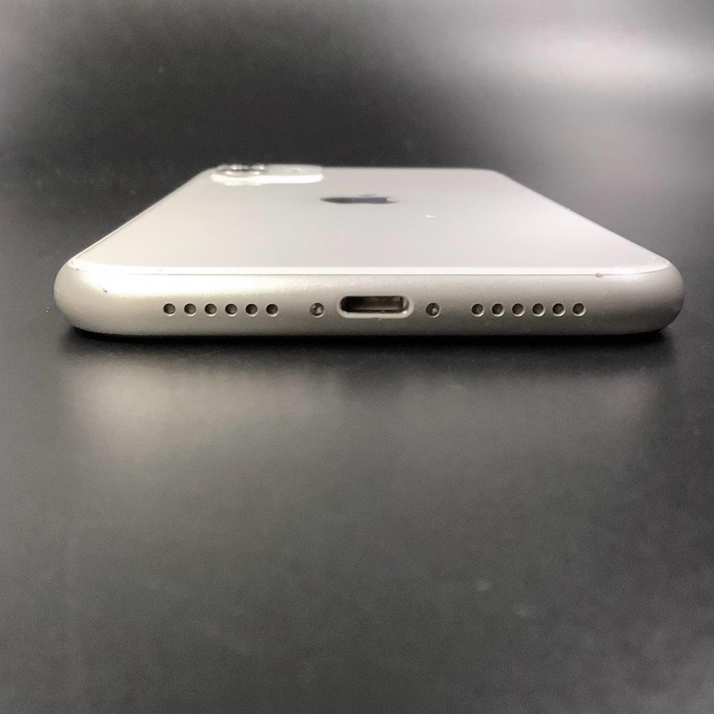 【全額返金保証】【最速発送】Apple iPhone iPhone 11 64GB ホワイト Softbank 白ロム 動作確認済 86%