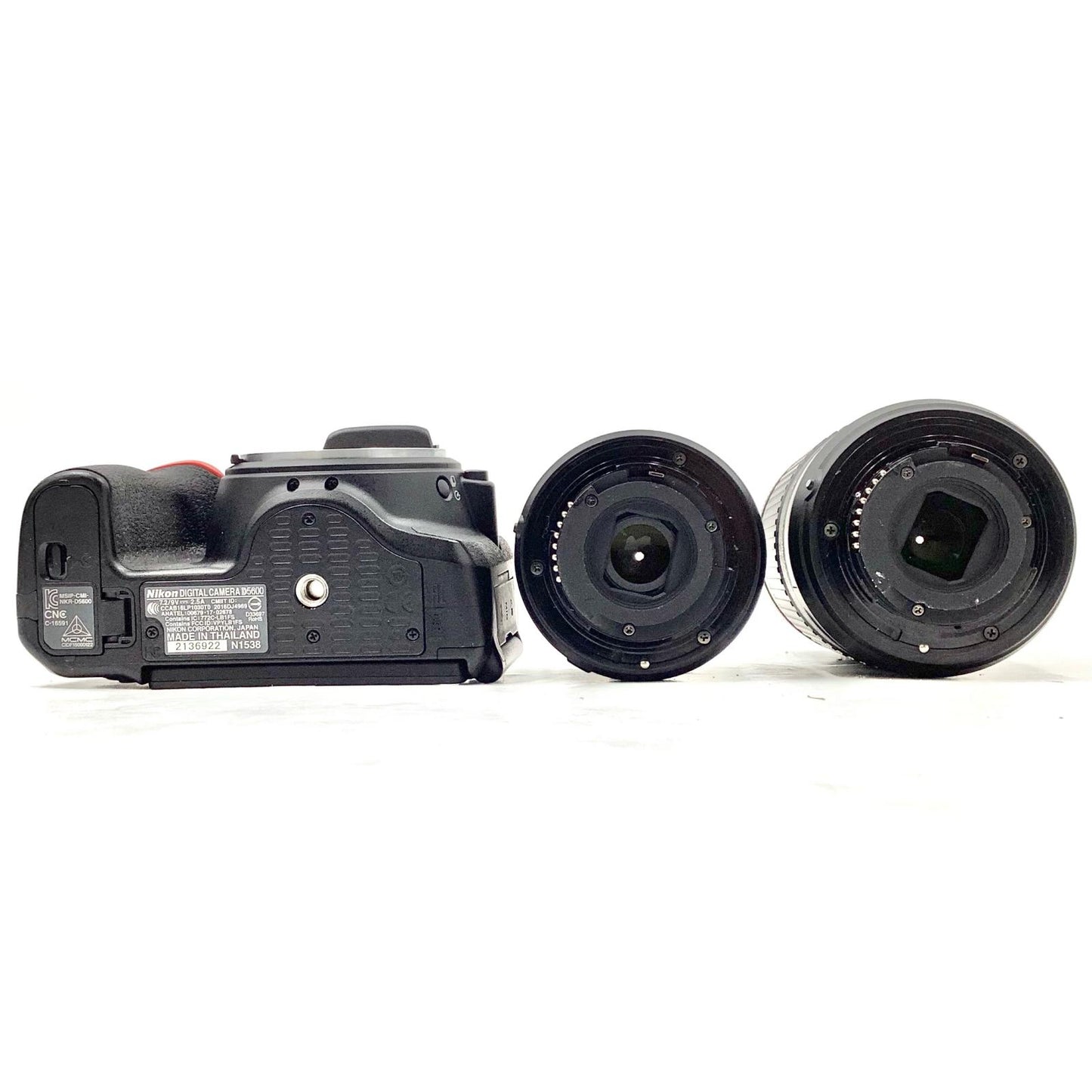 【全額返金保証】【最速発送】Nikon デジタル一眼 D5600 ダブルズームキット ブラック 美品 動作確認済