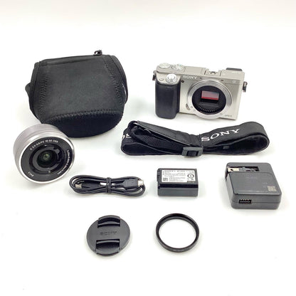 【全額返金保証】【最速発送】Sony デジタル一眼 α6000 ILCE-6000L パワーズームレンズキット [シルバー] 美品 動作確認済