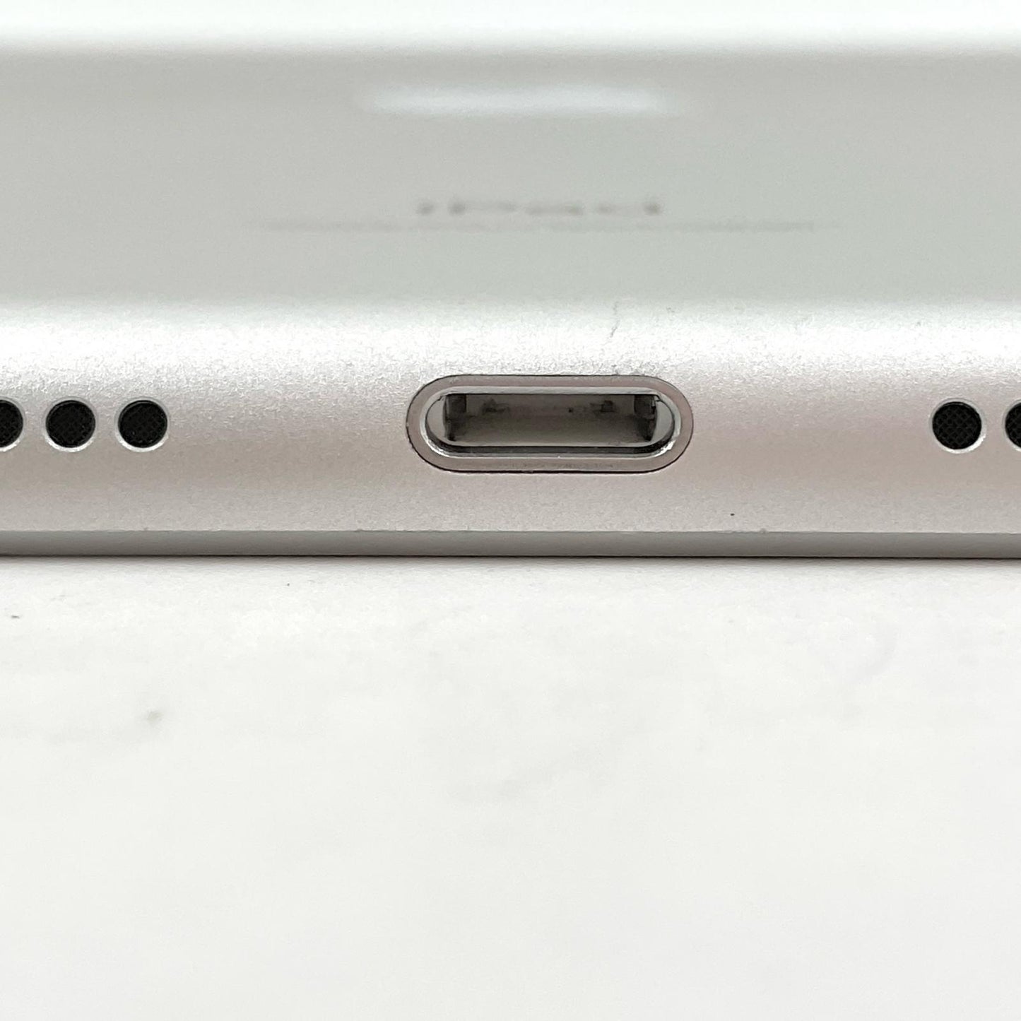 【全額返金保証】【最速発送】Apple iPad iPad 10.2インチ 第9世代 256GB シルバー Wi-Fi 動作確認済
