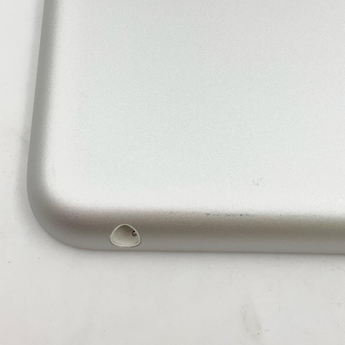 【全額返金保証】【最速発送】Apple iPad iPad 10.2インチ 第9世代 256GB シルバー Wi-Fi 動作確認済