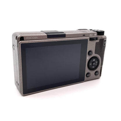 【全額返金保証】【最速発送】RICOH コンパクトデジタルカメラ GR III Diary Edition [メタリックウォームグレー] 美品 動作確認済