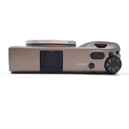 【全額返金保証】【最速発送】RICOH コンパクトデジタルカメラ GR III Diary Edition [メタリックウォームグレー] 美品 動作確認済