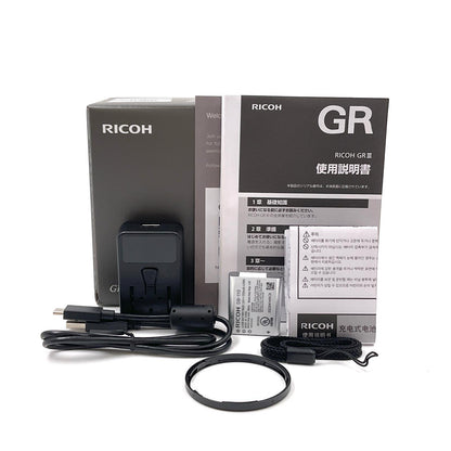 【全額返金保証】【最速発送】RICOH コンパクトデジタルカメラ GR III Diary Edition [メタリックウォームグレー] 美品 動作確認済