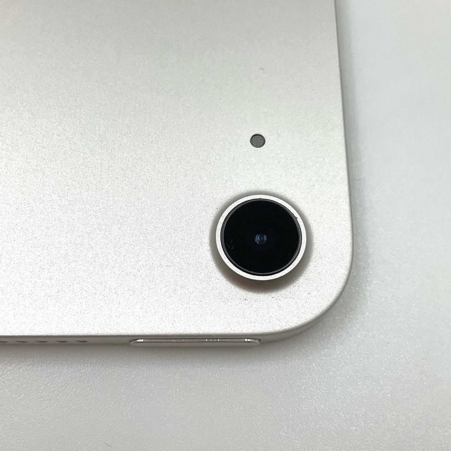 【全額返金保証】【最速発送】Apple iPad Air 10.9インチ 第5世代 256GB スターライト Wi-Fi 動作確認済