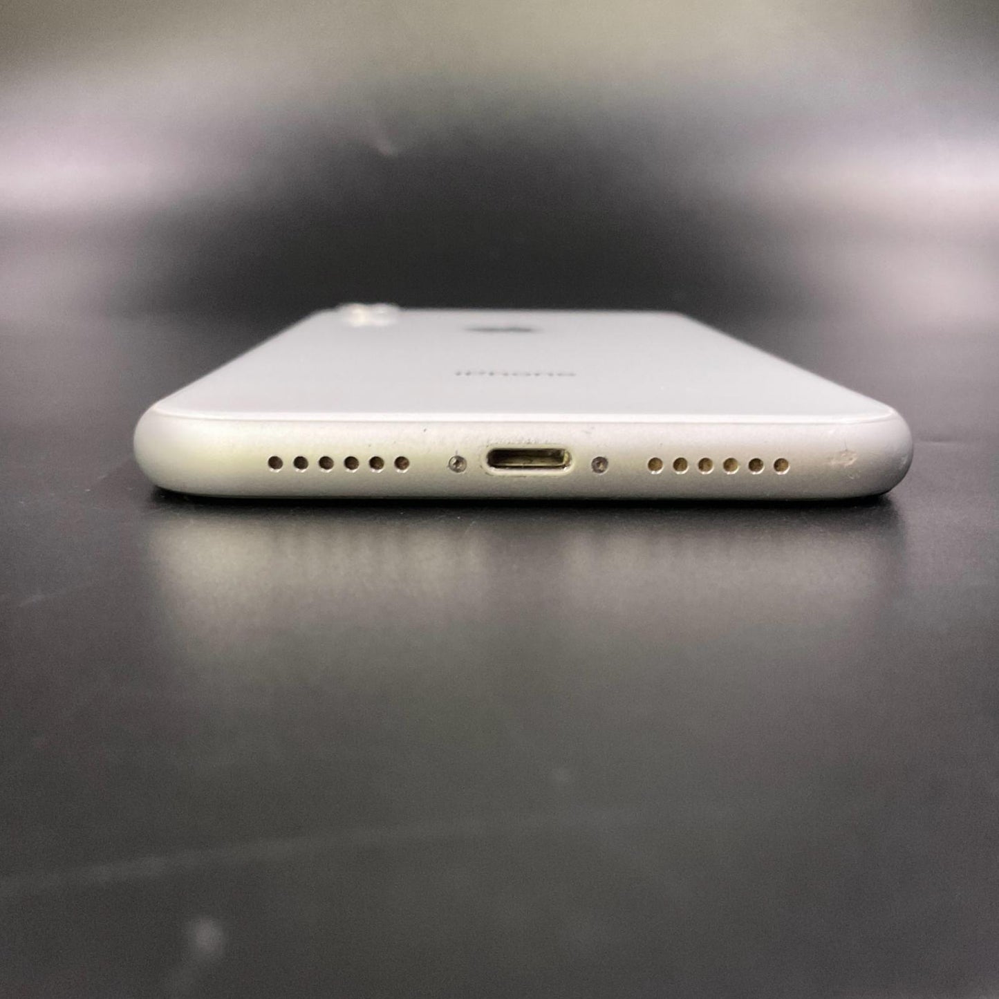 【全額返金保証】【最速発送】Apple iPhone iPhone XR 128GB ホワイト Softbank 白ロム 動作確認済 79%
