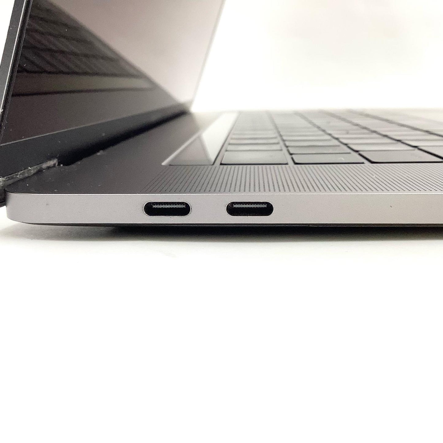 【最速発送】Apple MacBook Pro 15.4インチ 2017 2.8GHz Intel Core i7 16GB SSD 256GB スペースグレイ 44.1%【難有】