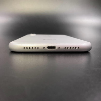 【全額返金保証】【最速発送】Apple iPhone iPhone XR 64GB ホワイト au 白ロム 動作確認済 76%