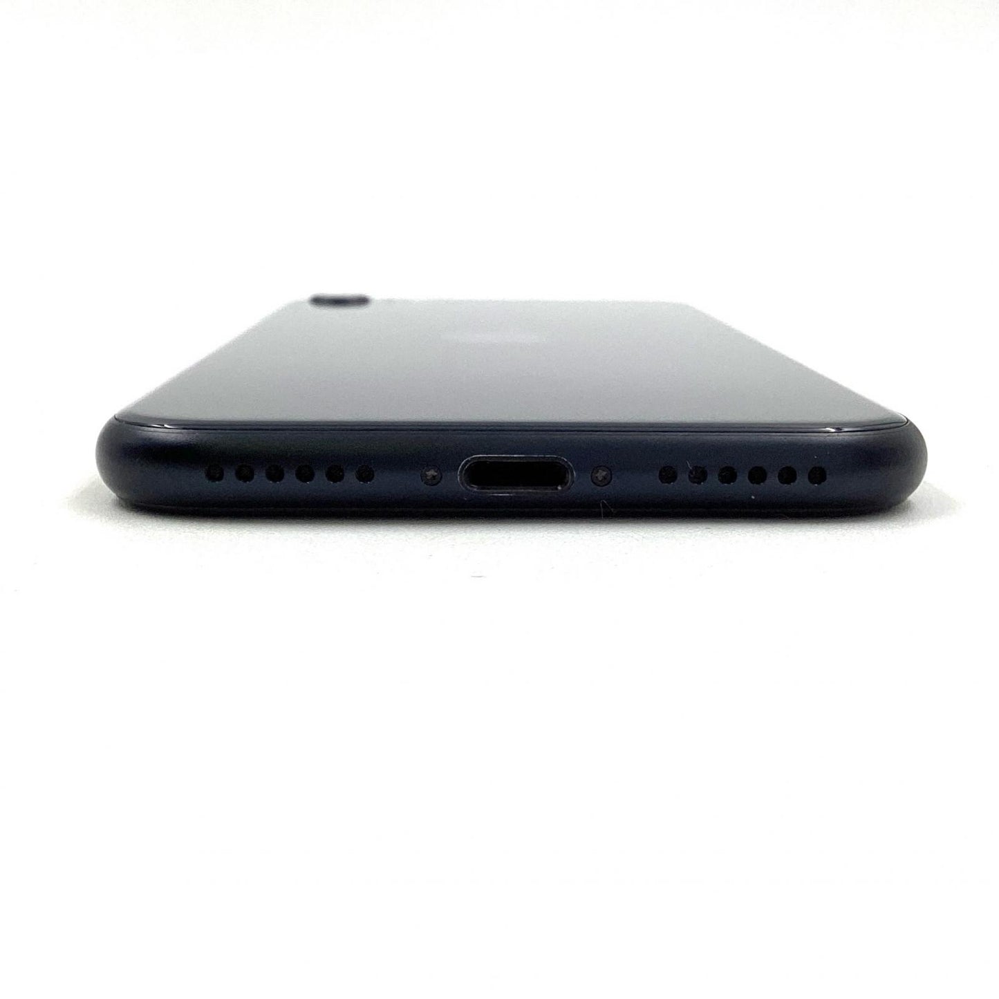 【全額返金保証】【最速発送】Apple iPhone iPhone SE（第3世代） 128GB ミッドナイト au 白ロム 動作確認済 74%
