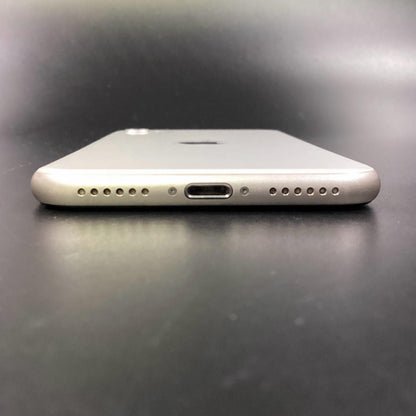 【全額返金保証】【最速発送】Apple iPhone iPhone SE（第3世代） 64GB スターライト Softbank 白ロム 動作確認済 74%
