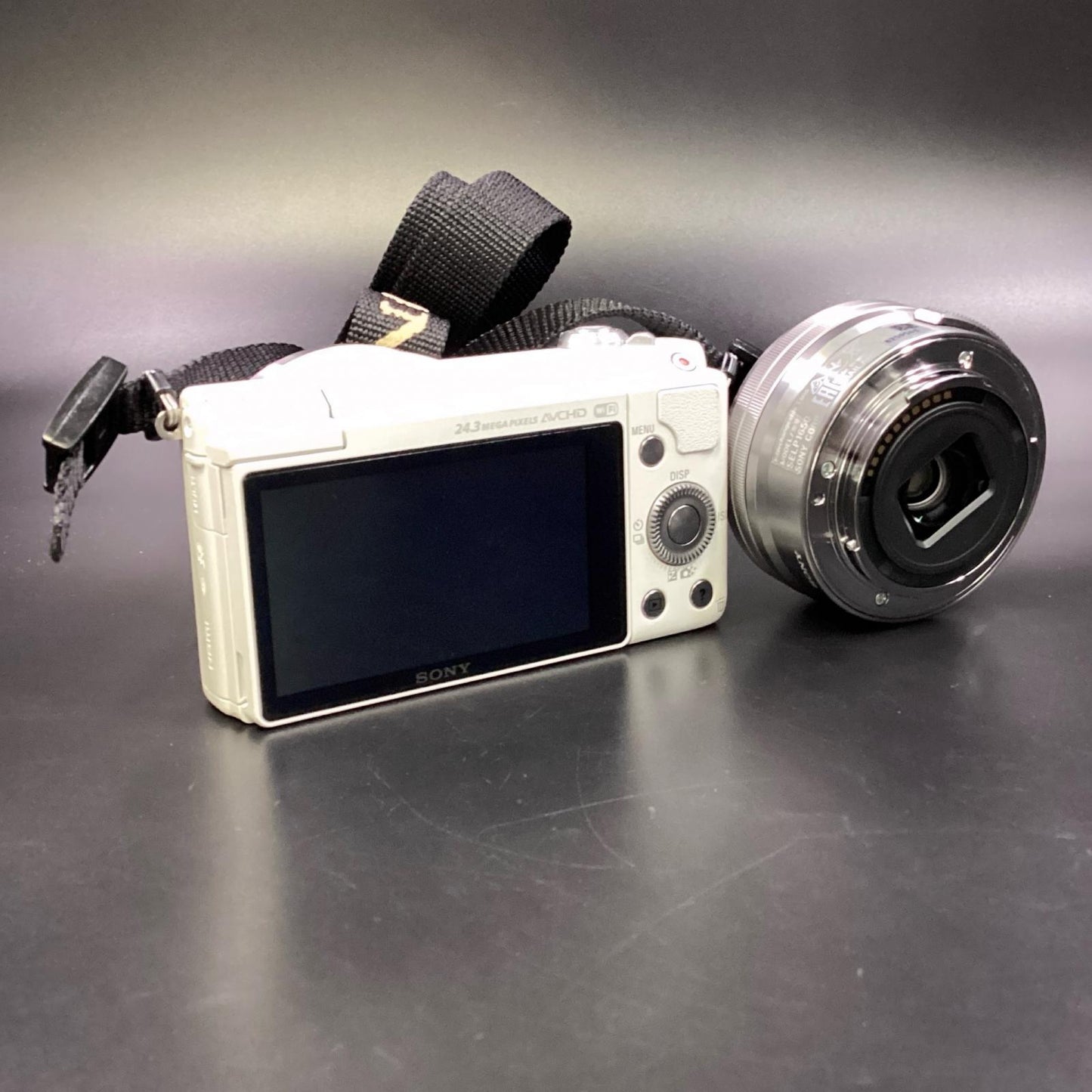 【全額返金保証】【最速発送】Sony デジタル一眼 α5100 ILCE-5100L パワーズームレンズキット ホワイト 動作確認済