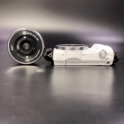【全額返金保証】【最速発送】Sony デジタル一眼 α5100 ILCE-5100L パワーズームレンズキット ホワイト 動作確認済