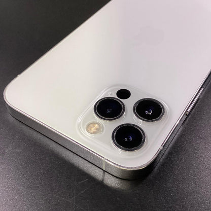 【全額返金保証】【最速発送】Apple iPhone iPhone 12 Pro 256GB シルバー docomo 白ロム 動作確認済 78%