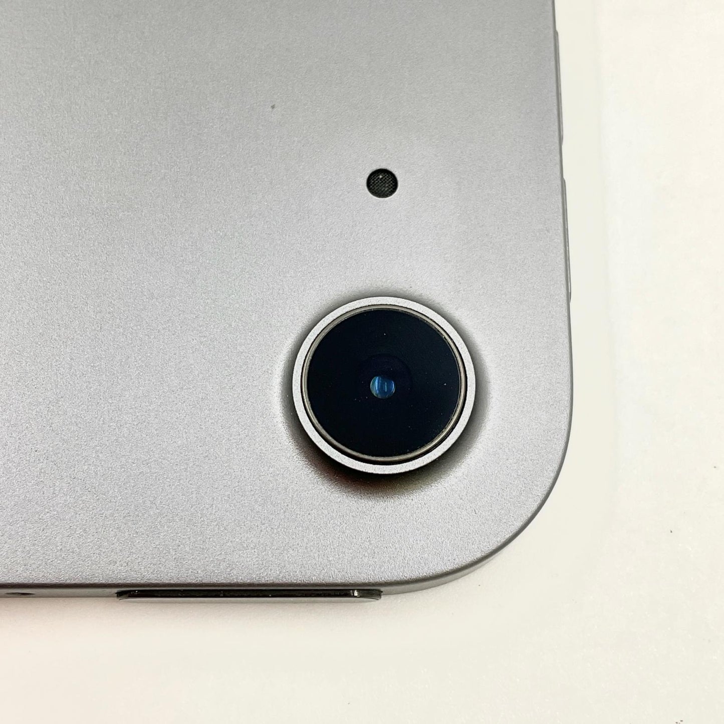 【全額返金保証】【最速発送】Apple iPad Air 10.9インチ 第5世代 256GB スペースグレイ Wi-Fi 超美品 動作確認済
