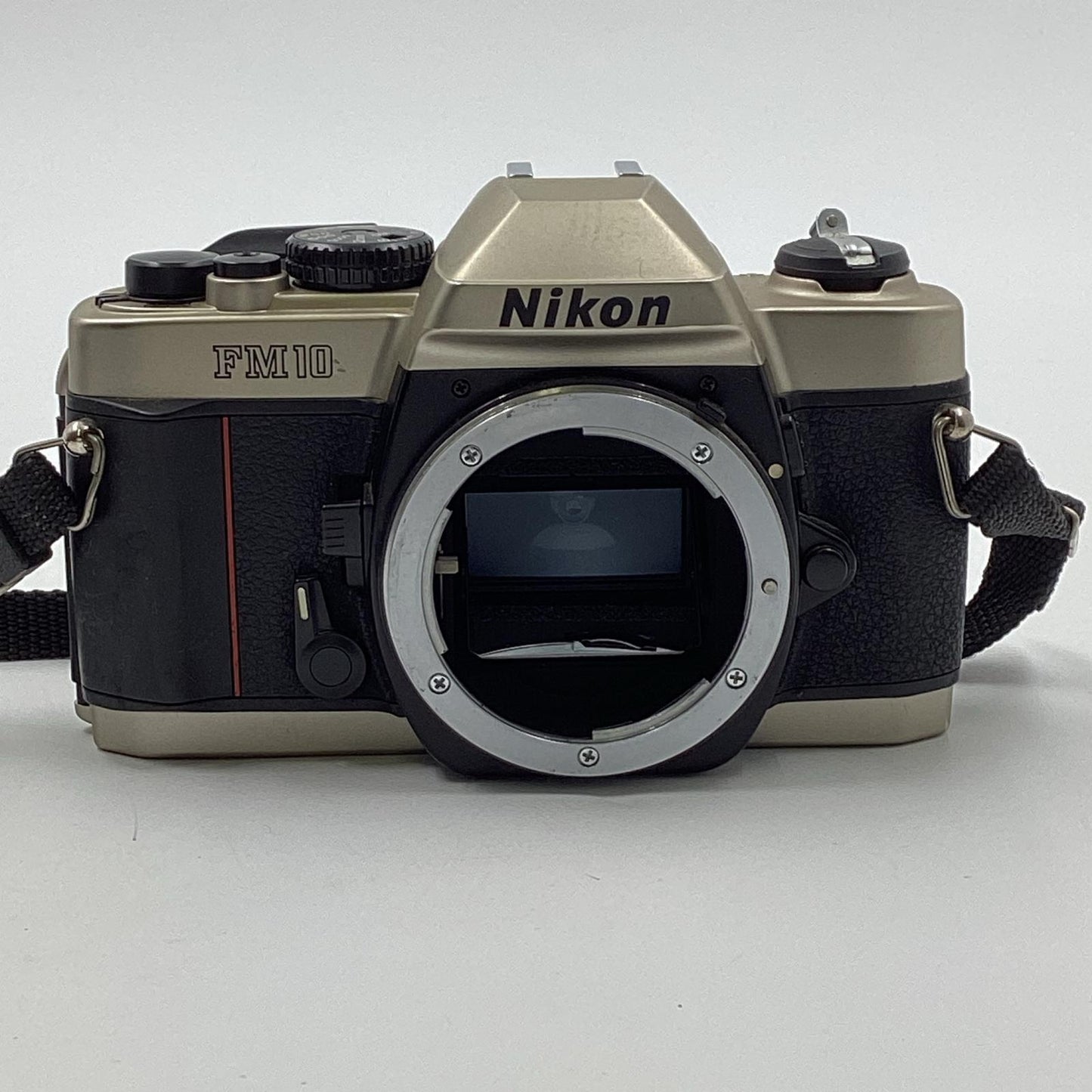 【最速発送】Nikon FM10 ボディ【難有】