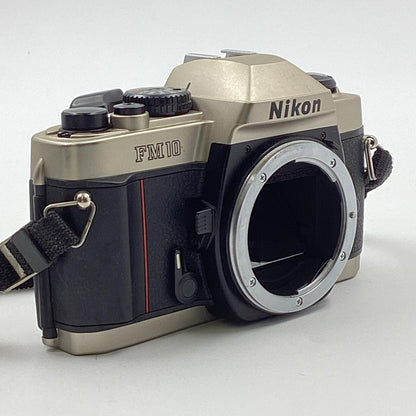 【最速発送】Nikon FM10 ボディ【難有】