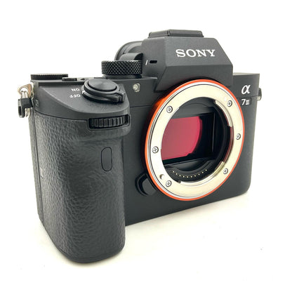 【全額返金保証】【最速発送】Sony デジタル一眼 α7 III ILCE-7M3 ボディ ブラック 超美品 動作確認済