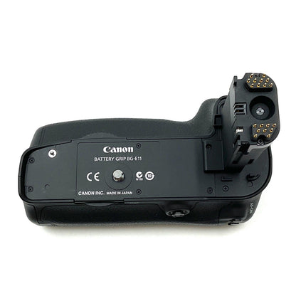 【全額返金保証】【最速発送】Canon バッテリーグリップ BG-E11 動作確認済