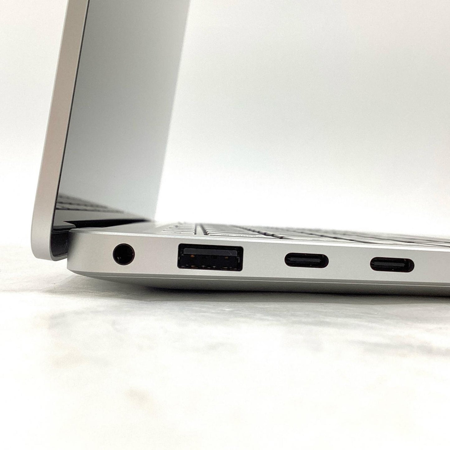 【全額返金保証】【最速発送】Microsoft Surface Laptop 7 2036 Snapdragon(R) X 10-core X1P64100 @ 3.40GHz 3.42GHz 16GB M.2 SSD 256GB 100% 美品 動作確認済