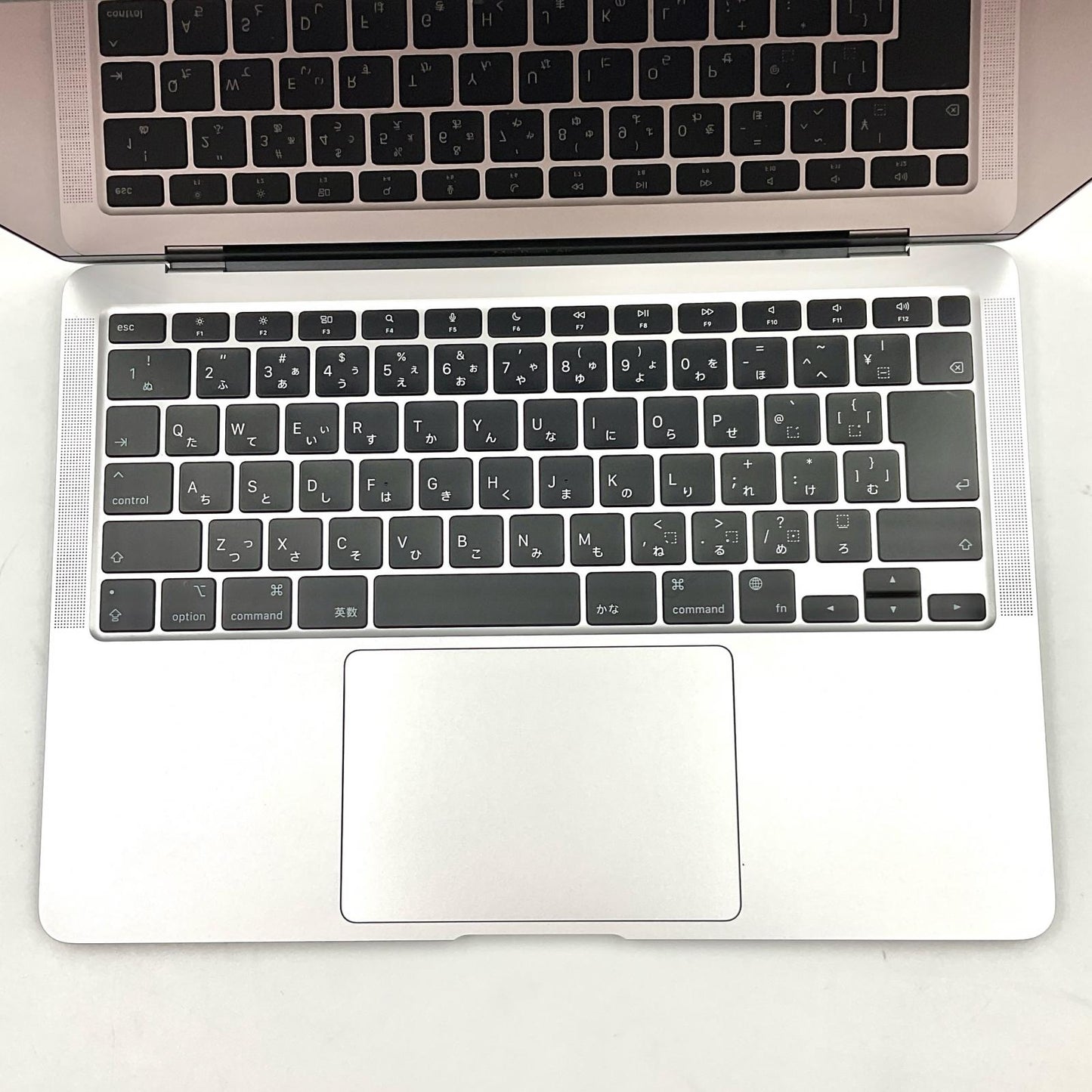 【全額返金保証】【最速発送】Apple MacBook Air 13.3インチ 2020 Apple M1 8GB SSD 256GB シルバー 85% 動作確認済