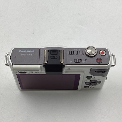 【最速発送】Panasonic デジタル一眼 LUMIX DMC-GF2 ボディ ホワイト【難有】