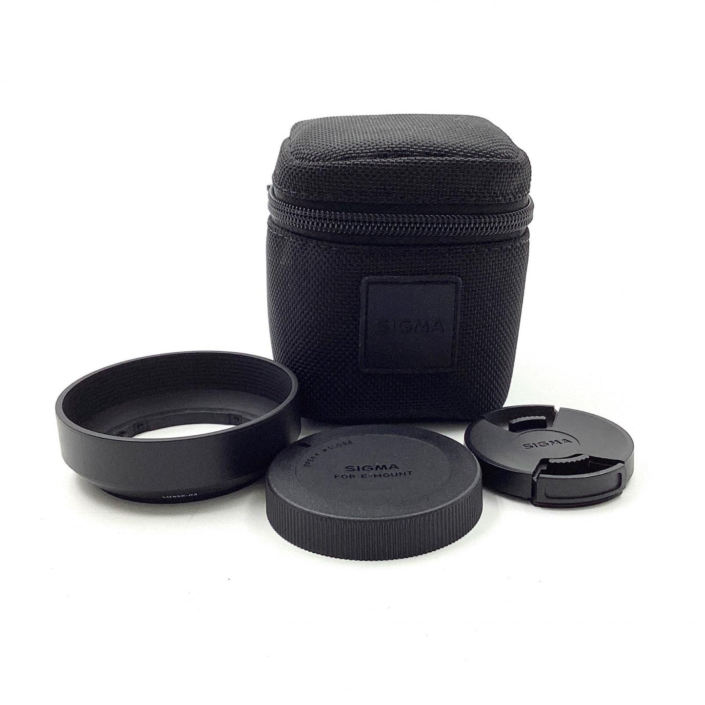 【全額返金保証】【最速発送】SIGMA 30mm F2.8 DN シルバー [ソニー用] 動作確認済