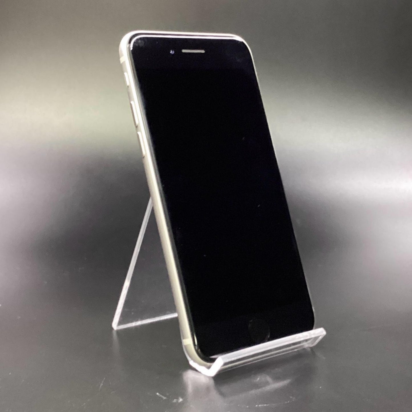 【全額返金保証】【最速発送】Apple iPhone iPhone SE（第3世代） 64GB スターライト docomo SIMフリー 白ロム 動作確認済 84%