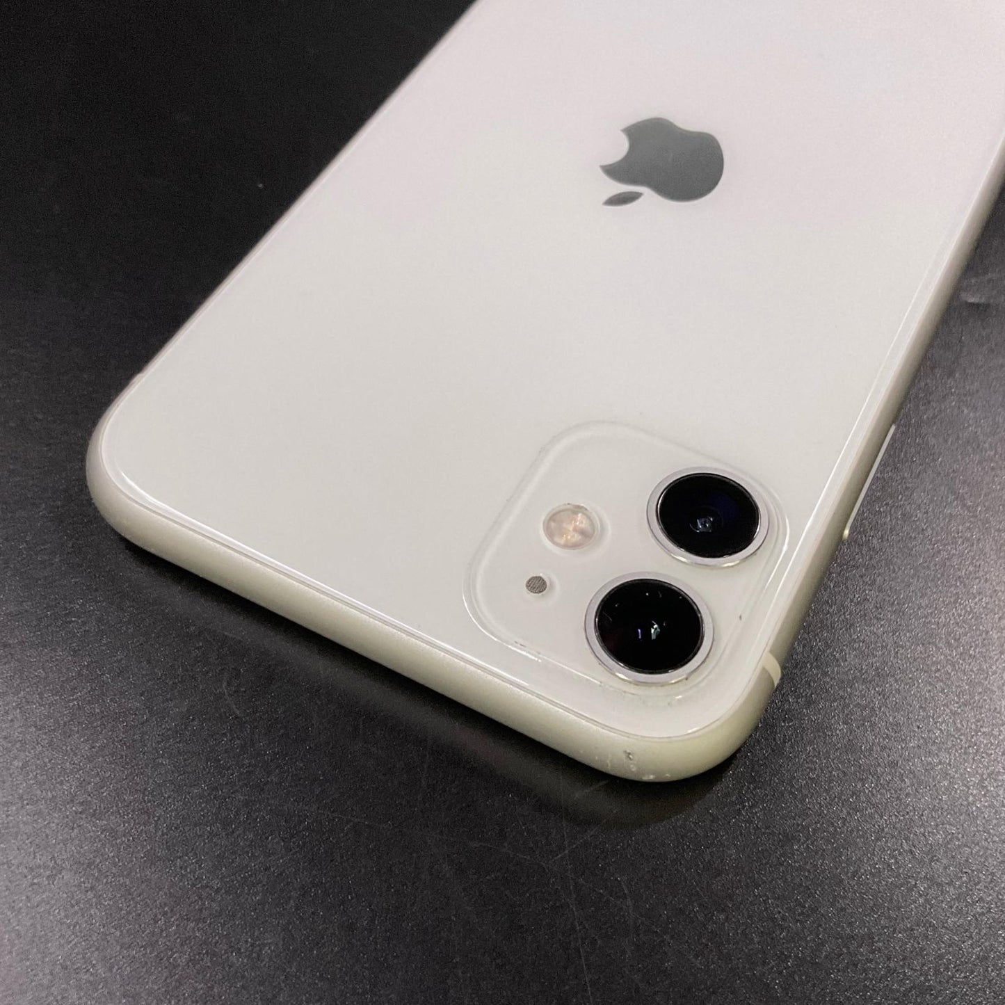 【全額返金保証】【最速発送】Apple iPhone iPhone 11 64GB  SIMフリー 動作確認済 82%