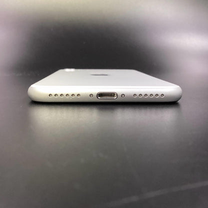【全額返金保証】【最速発送】Apple iPhone iPhone SE（第2世代） 64GB ホワイト au 白ロム 動作確認済 87%