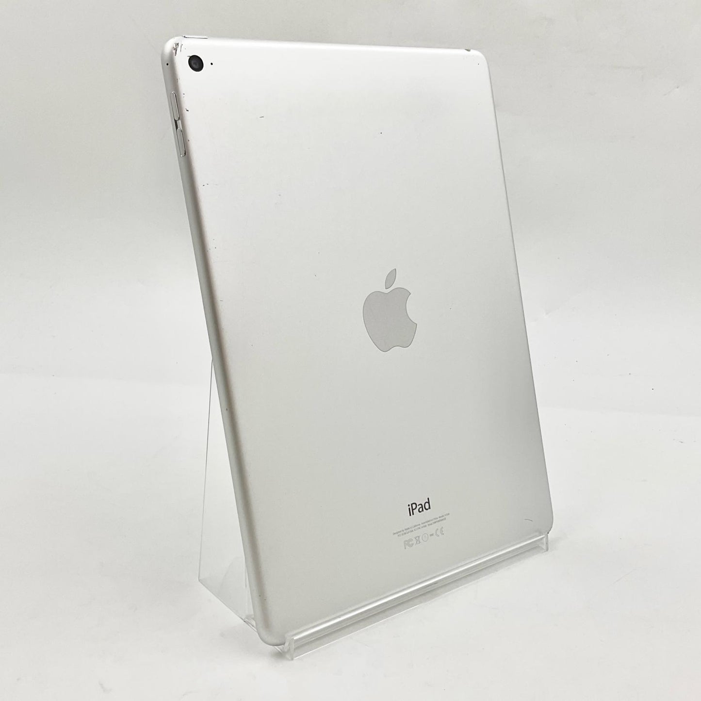 【全額返金保証】【最速発送】Apple iPad iPad Air 9.7インチ 第2世代 32GB シルバー Wi-Fi 動作確認済