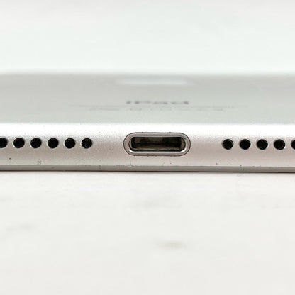 【全額返金保証】【最速発送】Apple iPad iPad Air 9.7インチ 第2世代 32GB シルバー Wi-Fi 動作確認済