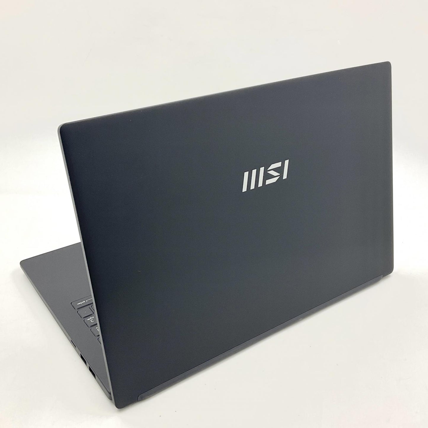 【全額返金保証】【最速発送】MSI Modern-15-H-B13M-5039JP Intel Core i7-13620H 32GB SSD 512GB 96.8% 超美品 動作確認済