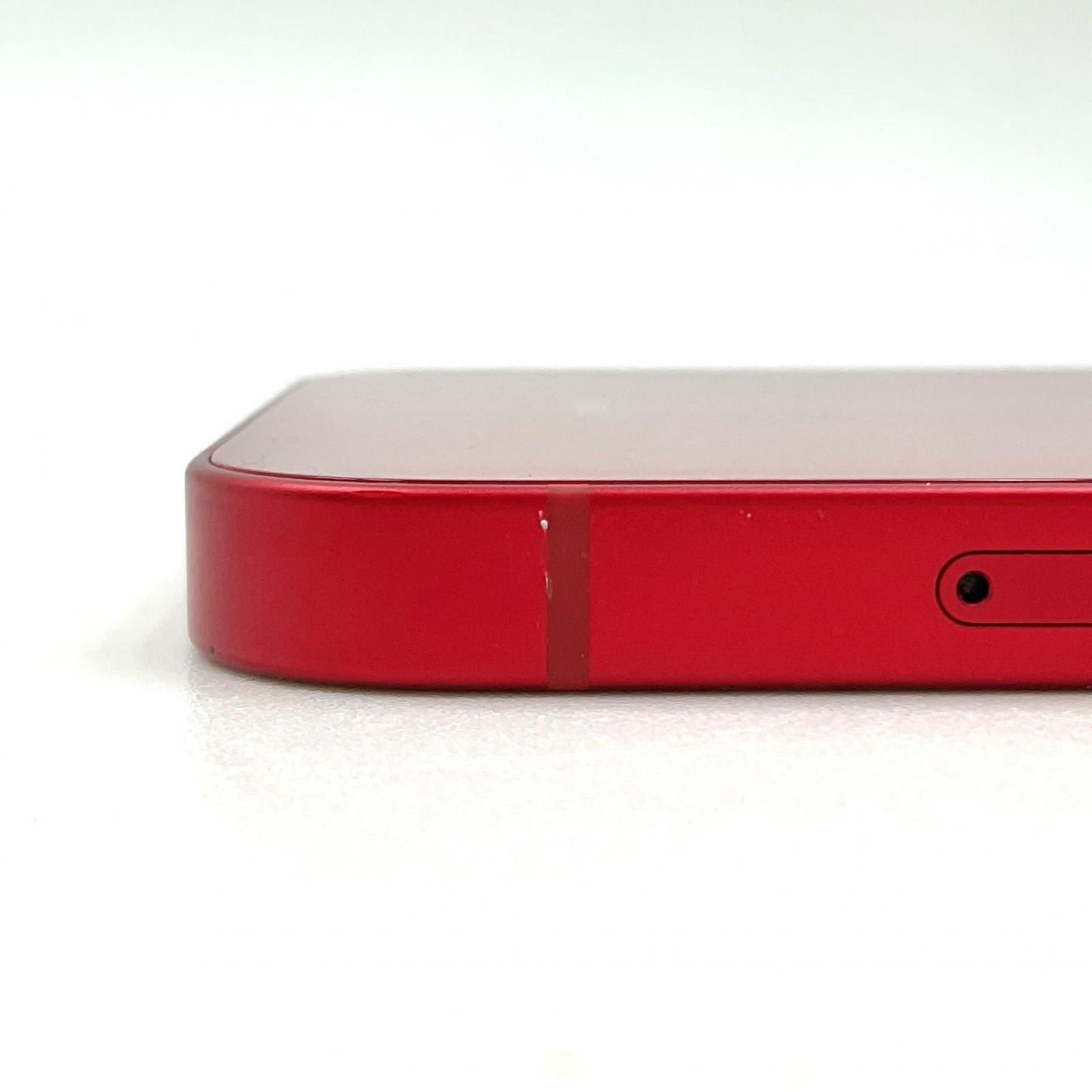 【全額返金保証】【最速発送】Apple iPhone iPhone 13 128GB (PRODUCT)RED docomo 動作確認済 79%