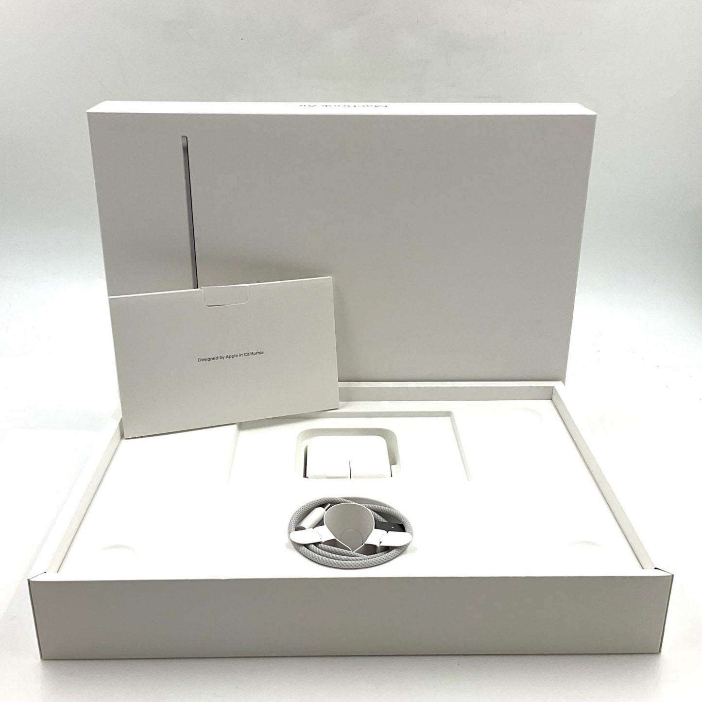 【全額返金保証】【最速発送】Apple MacBook Air 13.6インチ 2022 Apple M2 16GB SSD 512GB スペースグレイ 96.1% 動作確認済